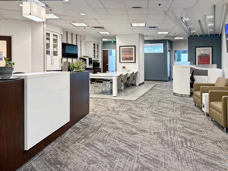 More Photos Of 2550 W Union Hills Dr, Phoenix Coworking Space