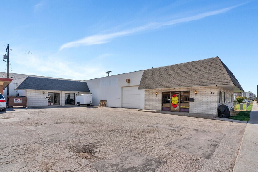 More Photos Of 17 W Sunset Ave, Salt Lake City Light Manufacturing For Sale