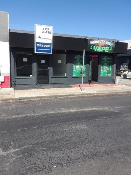 More Photos Of 411-417 Lathrop St, Redwood City Service For Sale