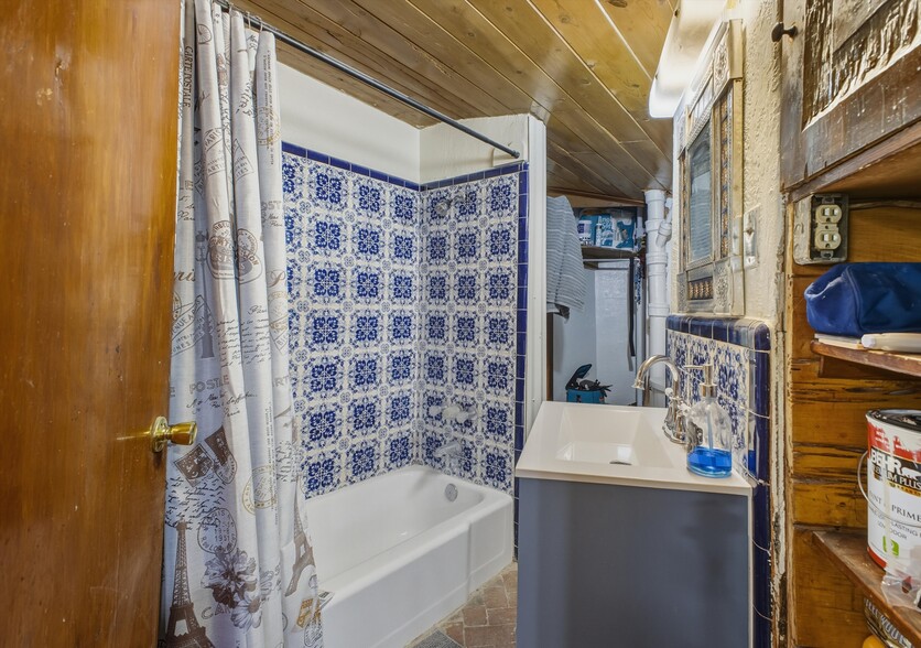 More Photos Of 24 Matisse Rd NE, Albuquerque Apartments For Sale
