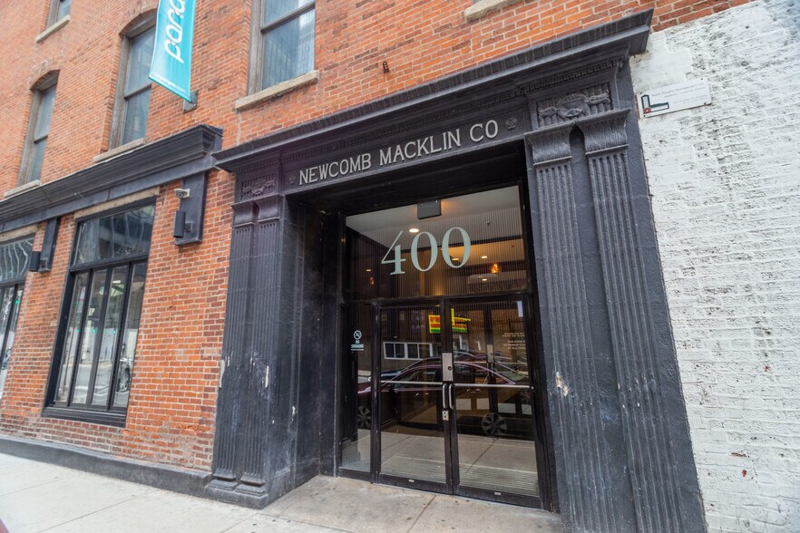 More Photos Of 400 N State St, Chicago Office For Lease