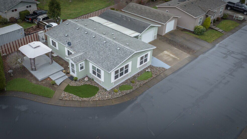 More Photos Of 3445 Hidden View Ln NE, Salem Manufactured Housing Mobile Home Park For Sale