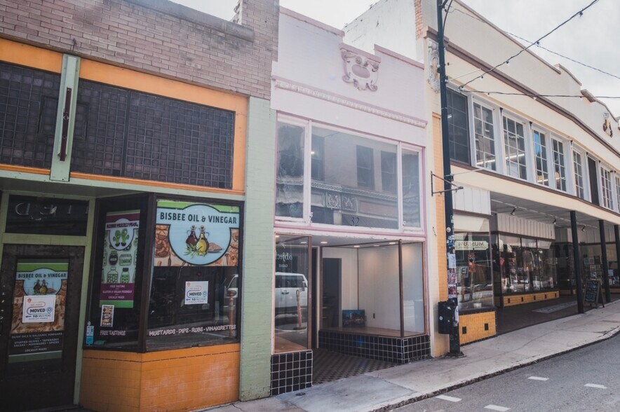 More Photos Of 32 Main St, Bisbee General Retail For Lease