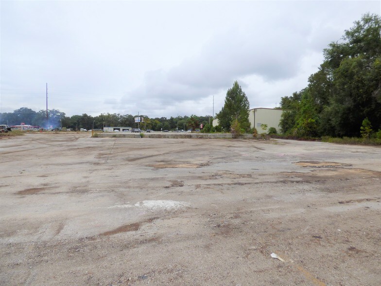 More Photos Of 3131 US Highway 441/27, Fruitland Park Warehouse For Sale