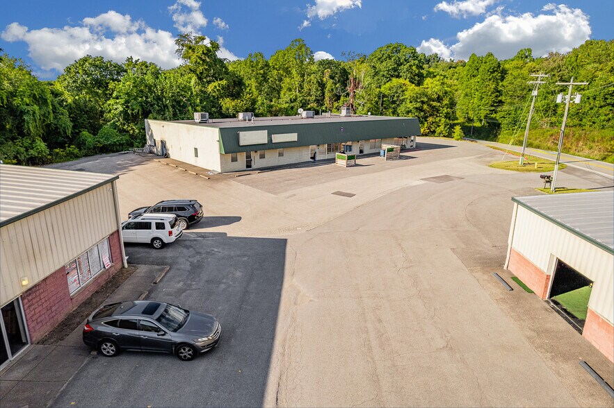 More Photos Of 951 Point Marion Rd, Morgantown Light Manufacturing For Sale