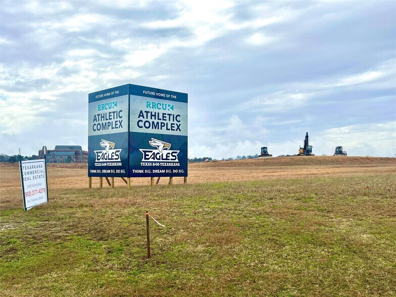 More Photos Of 6702 University Ave, Texarkana Apartments For Sale