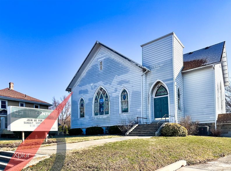 Primary Photo Of 316 N Main St, Churubusco Religious Facility For Sale