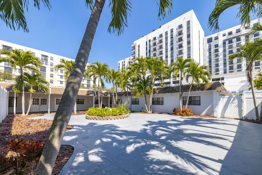 More Photos Of 151 SW 1st St, Dania Beach Assisted Living For Lease