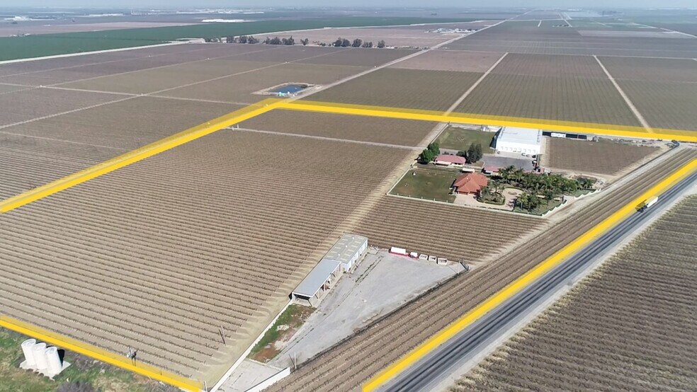 Primary Photo Of 13002 Zachary Ave, Mc Farland Specialty For Sale