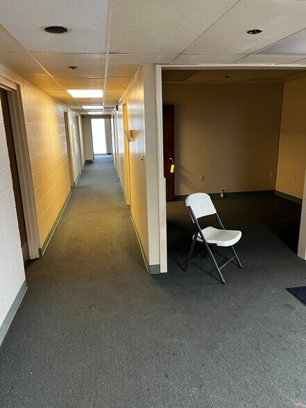 More Photos Of 2201 S Rosedale Ave, Tulsa Manufacturing For Sale