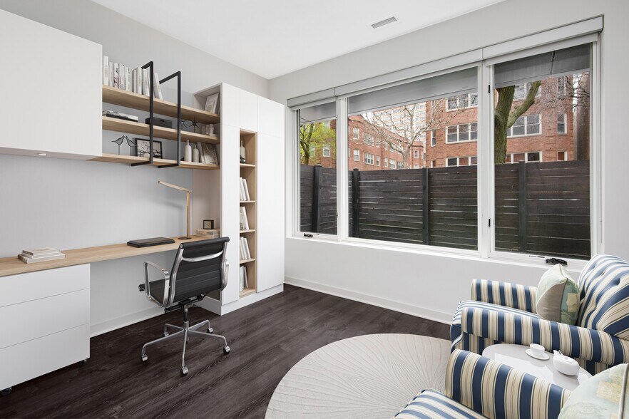 More Photos Of 811 W Agatite Ave, Chicago Apartments For Lease