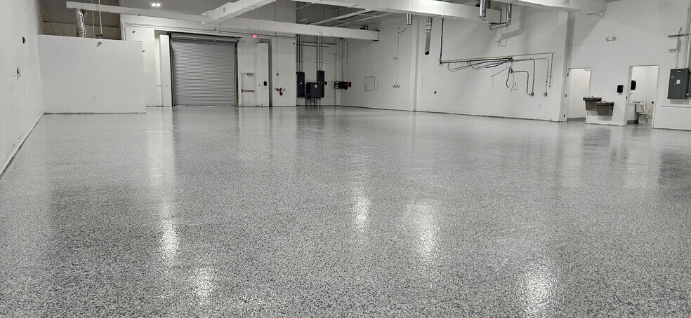 More Photos Of 4100-4300 Okeechobee Rd, Fort Pierce Light Distribution For Lease