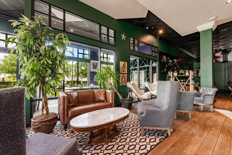 More Photos Of 4757 The Grove Dr, Windermere Storefront Retail Office For Sale