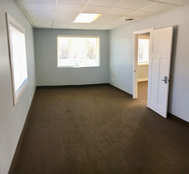 More Photos Of 735 Crofton St SE, Grand Rapids Warehouse For Lease