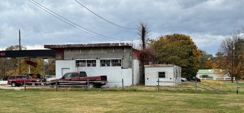 More Photos Of 1001 E Main St, Waynesboro Auto Repair For Sale