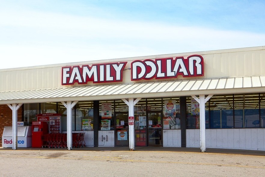 More Photos Of 661-719 Piney Forest Rd, Danville Supermarket For Sale