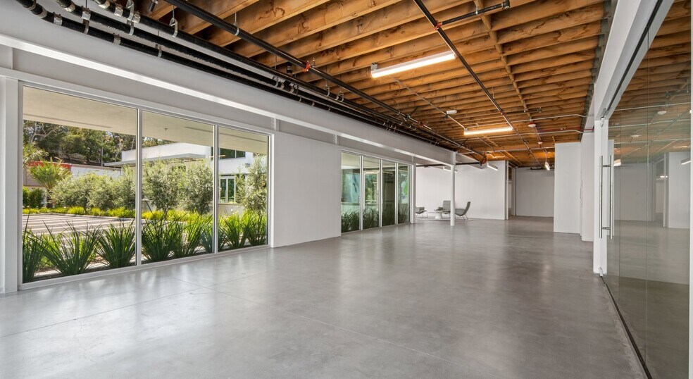 More Photos Of , Los Angeles Office For Sale