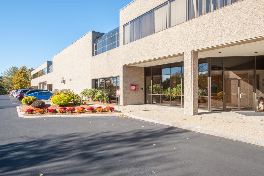 More Photos Of 99 Rosewood Dr, Danvers Office For Lease