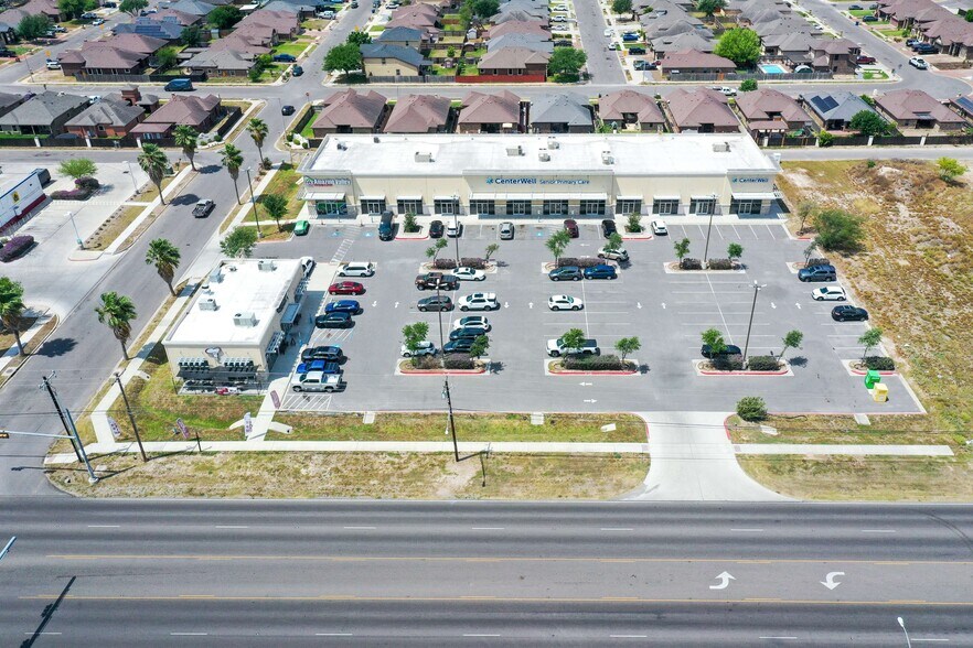 More Photos Of 3601 S Business Highway 281, Edinburg Storefront For Sale