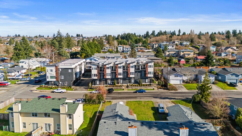 More Photos Of 8524 19th St W, Tacoma Apartments For Sale