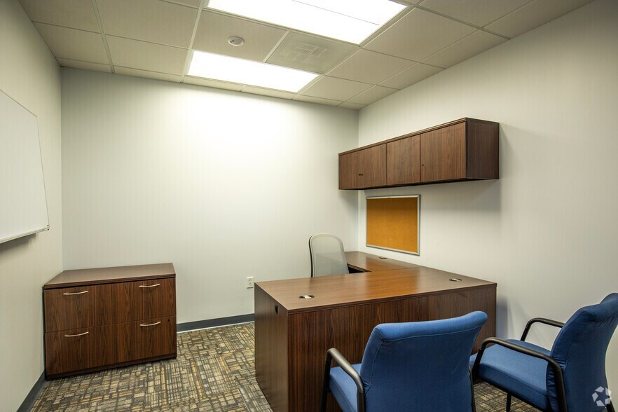 More Photos Of 5404 Cypress Center Dr, Tampa Office For Lease