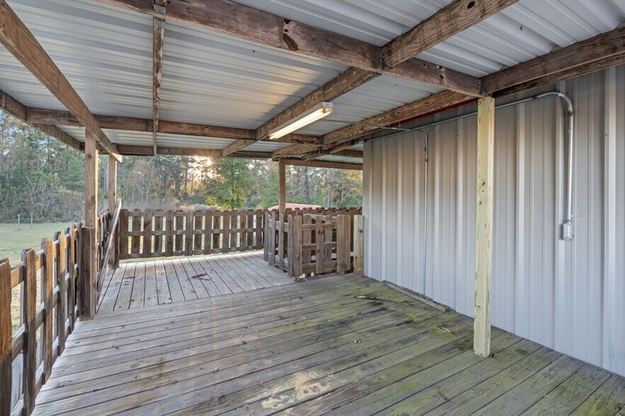 More Photos Of 2755 US Highway 69, Lufkin Storefront Retail Office For Sale