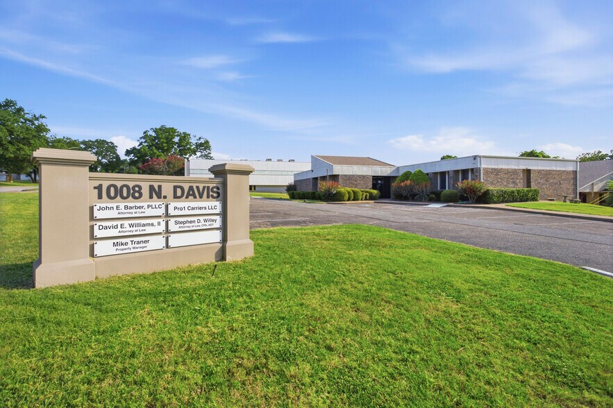 More Photos Of 1008 N Davis Dr, Arlington Office For Sale