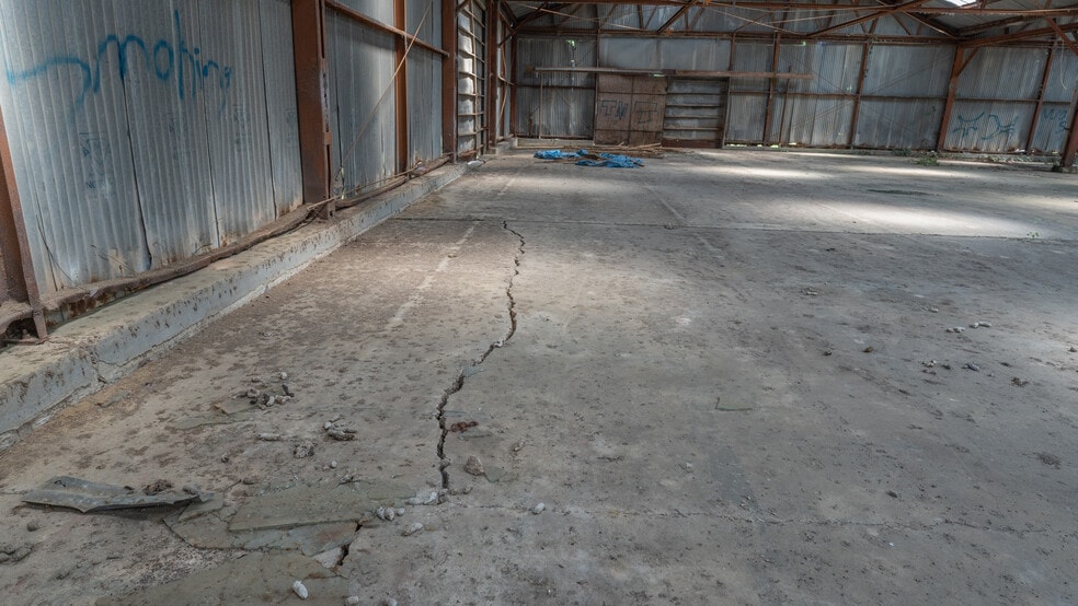 More Photos Of 134 Castleberry st, Pelham Warehouse For Sale