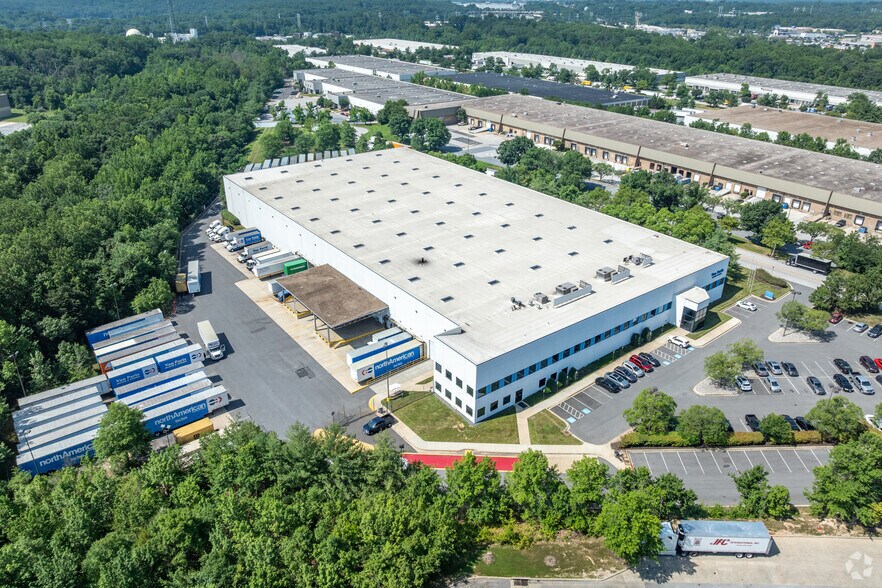 More Photos Of 8691 Larkin Rd, Savage Warehouse For Lease