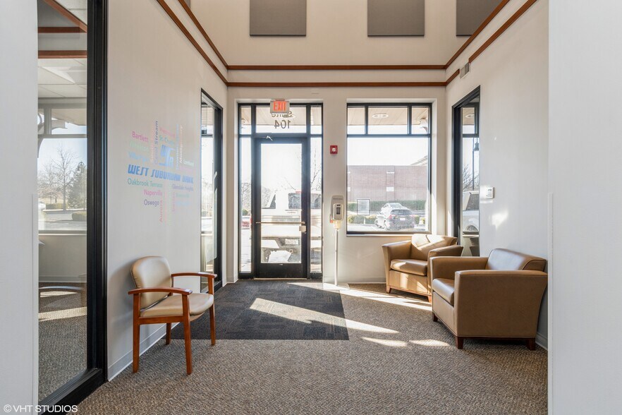 More Photos Of 1004 104th St, Naperville Office For Sale