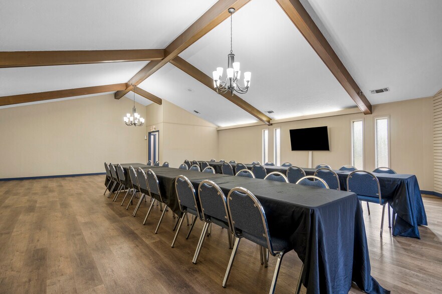 More Photos Of 1823 W 51st St, Tulsa Freestanding For Sale