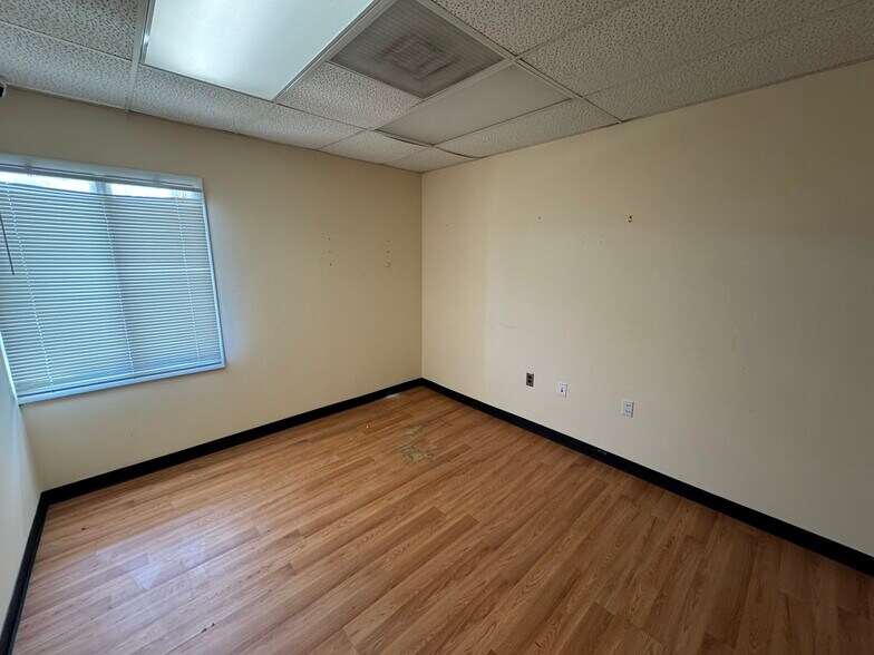More Photos Of 10788-10798 Hickory Ridge Rd, Columbia Medical For Sale