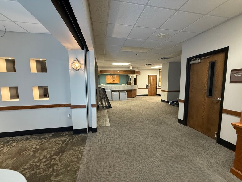 More Photos Of 3415 Golden Rd, Tyler Office For Sale