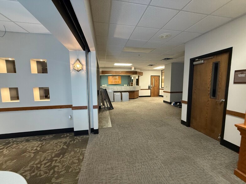 More Photos Of 3415 Golden Rd, Tyler Office For Lease