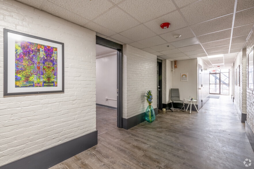 Photo of Ll Floor Ste B8