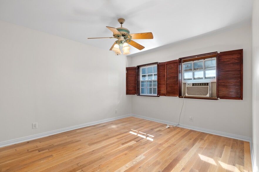 More Photos Of 2024 Laurel Canyon Blvd, Los Angeles Multifamily For Sale