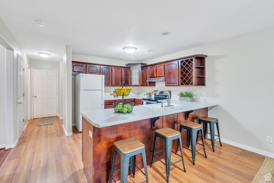 More Photos Of 1140 E Elgin Ave, Millcreek Multifamily For Sale