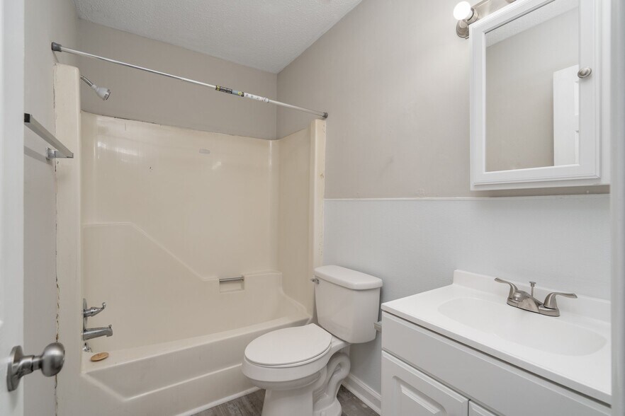 More Photos Of 916 E Raleigh Blvd, Rocky Mount Apartments For Sale