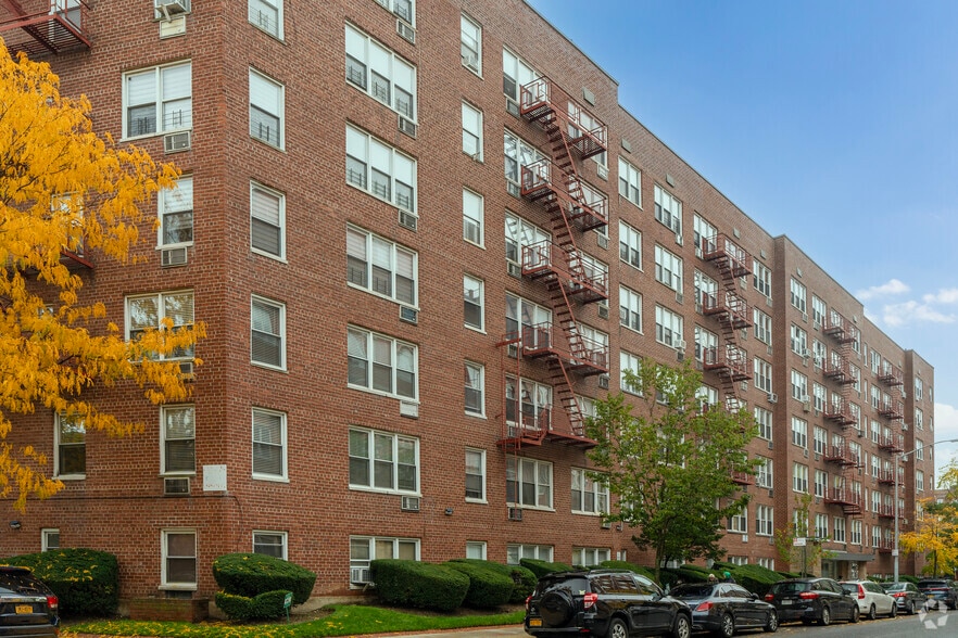 More Photos Of 855 E 7th St, Brooklyn Apartments For Sale