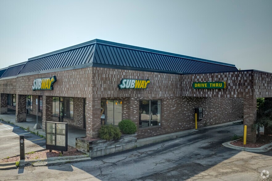 More Photos Of 1344-1358 E Bristol Rd, Burton Freestanding For Lease