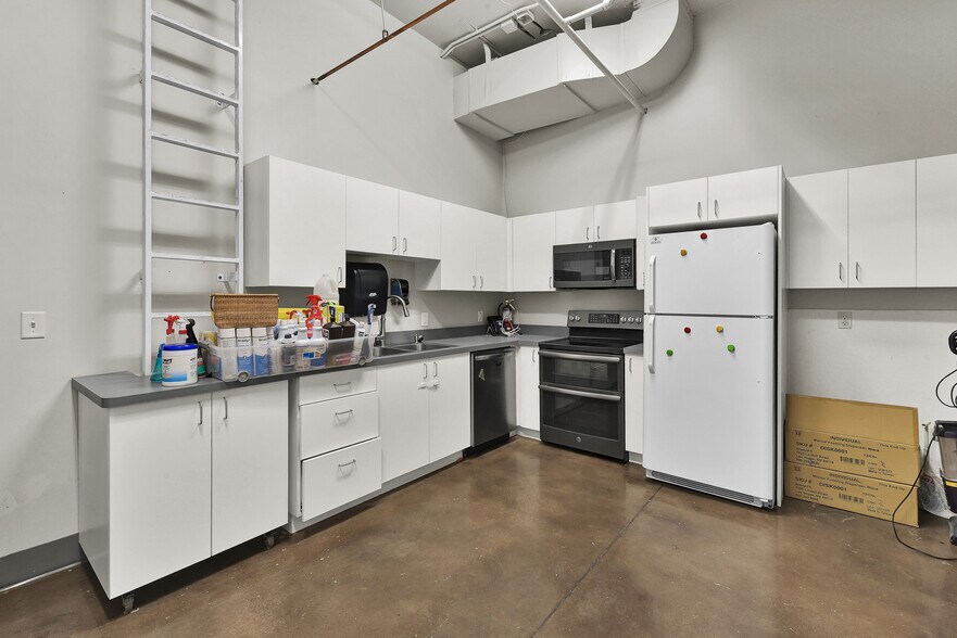 More Photos Of 1400 N Park Ln, Eagle Schools For Sale