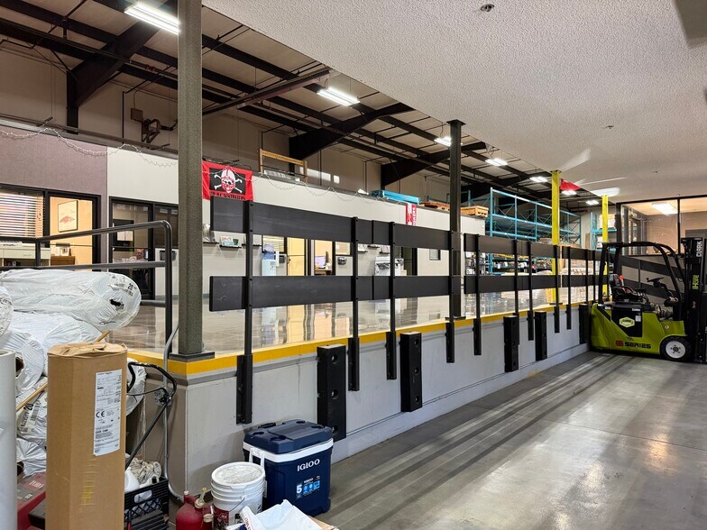 More Photos Of 5201 S 19th St, Lincoln Warehouse For Sale