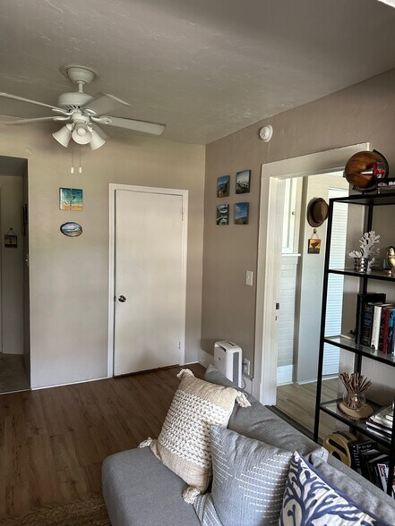 More Photos Of 614 Oak Ave, Clearwater Apartments For Sale
