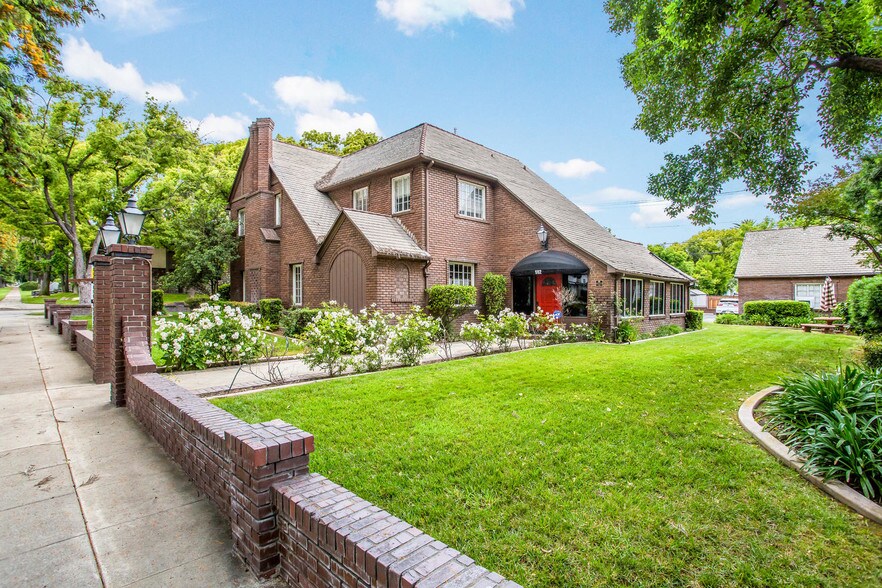 More Photos Of 592 N Euclid, Upland Office For Sale