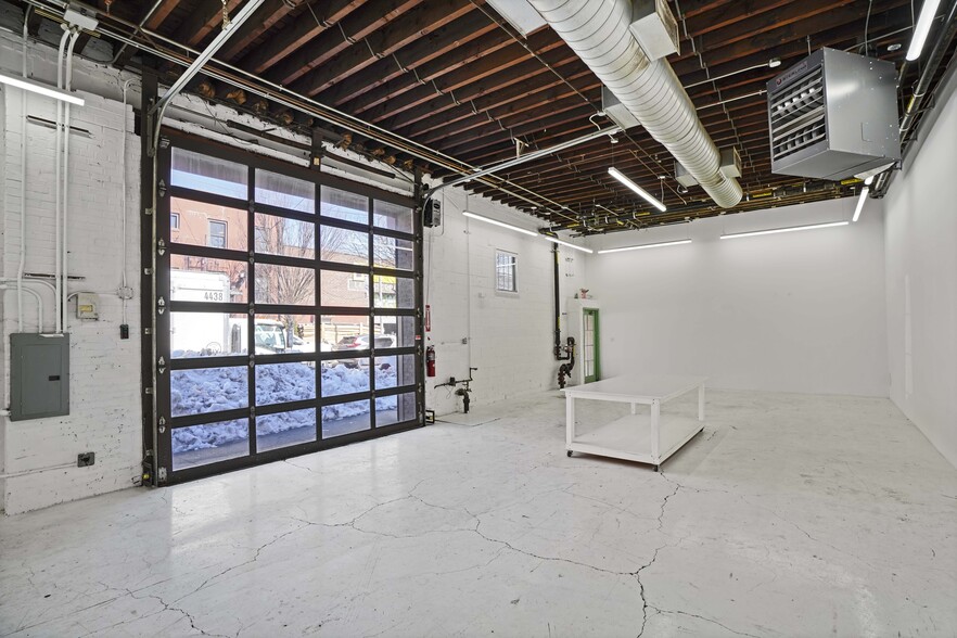 More Photos Of 219 Van Brunt St, Brooklyn Auto Repair For Sale