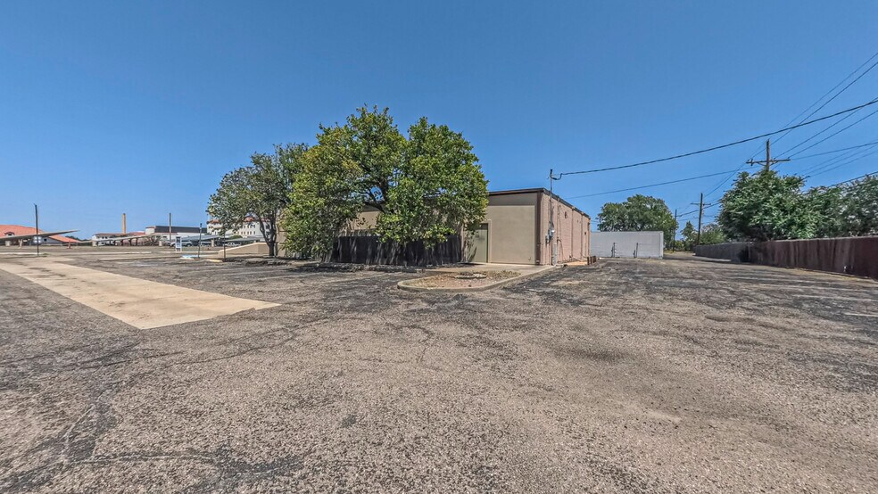 More Photos Of 6111 W Amarillo Blvd, Amarillo Medical For Sale