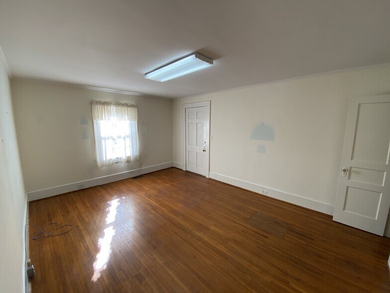 More Photos Of 785 Davidson Dr, Concord Medical For Sale