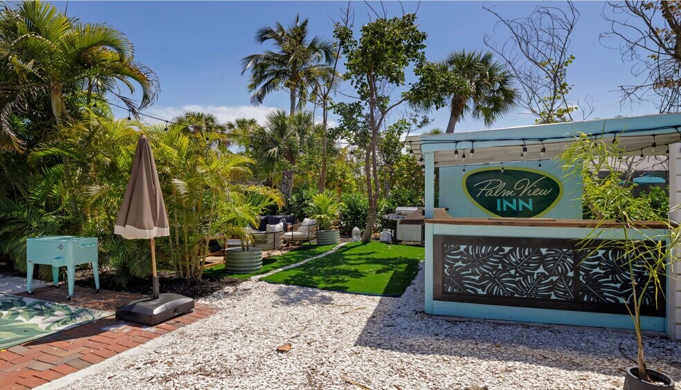 More Photos Of 706 Donax St, Sanibel Hotel For Sale