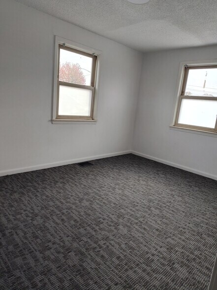 More Photos Of 28855 Van Dyke Ave, Warren Storefront Retail Office For Lease