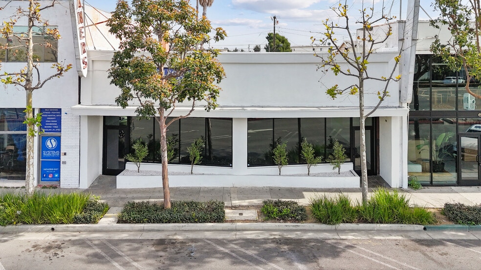More Photos Of 13048 Hawthorne Blvd, Hawthorne Storefront For Sale